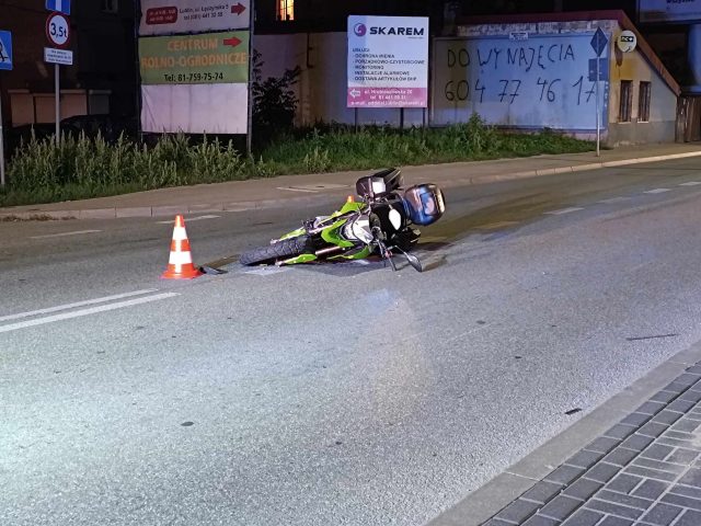 Nie ustąpił pierwszeństwa przejazdu motocykliście. Kierowca jednośladu trafił do szpitala (zdjęcia)