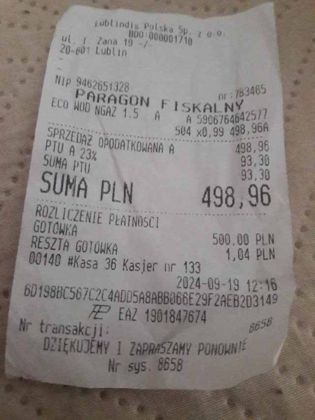 Niezwykła inicjatywa jednego z pracowników hipermarketu. W kilka godzin nazbierał na zakup palety wody, ta już jedzie na Śląsk