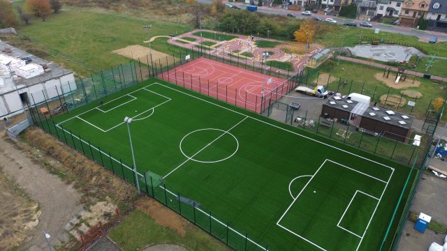Orlik na os. Borek w Turce jak nowy. Modernizacja kompleksu sportowego dobiegła końca (zdjęcia)