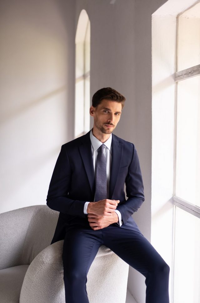Męskie stylizacje na walentynki: jak ubrać się na elegancką kolację, a jak na wyjście do kina?