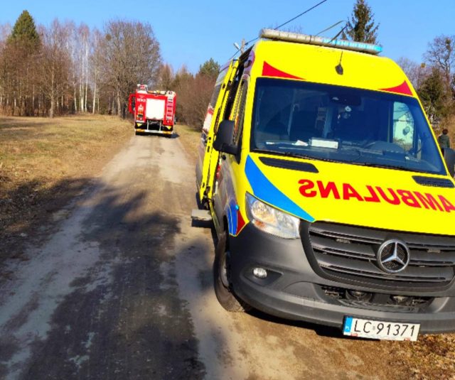 Mężczyzna z hipotermią trafił śmigłowcem LPR do szpitala w Lublinie (zdjęcia)