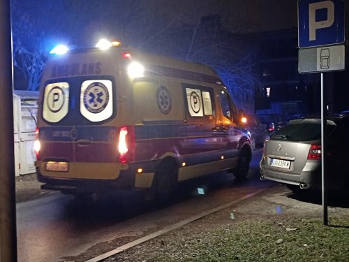 Młoda kobieta potrącona na przejściu dla pieszych. Trafiła do szpitala (zdjęcia)