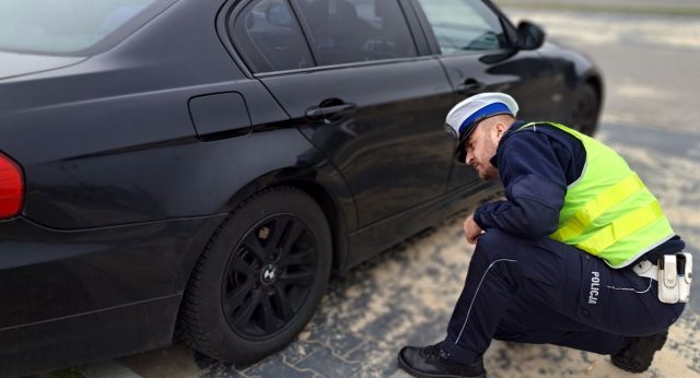 Policjanci przeprowadzili akcję „BRAWURA” na drogach powiatu puławskiego. Posypały się mandaty (zdjęcia)