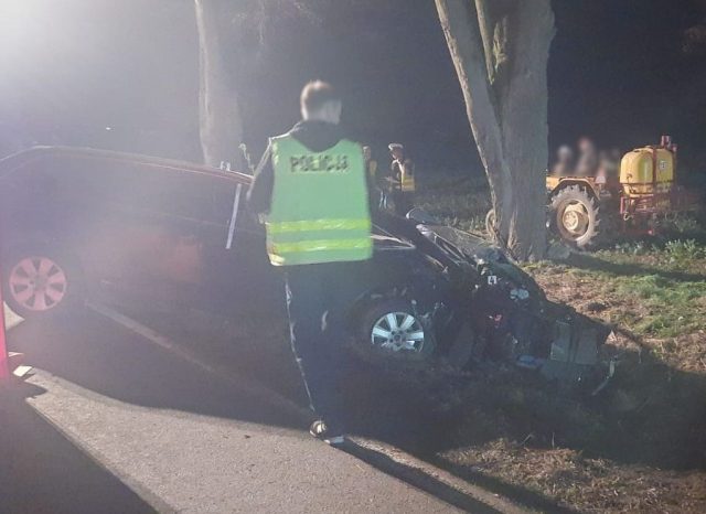 Włączała się do ruchu, doszło do tragicznego wypadku (zdjęcia)