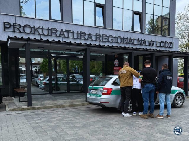 Policja rozbiła grupę oszustów podszywających się pod pracowników banków. Straty sięgają 2,5 miliona złotych (zdjęcia)