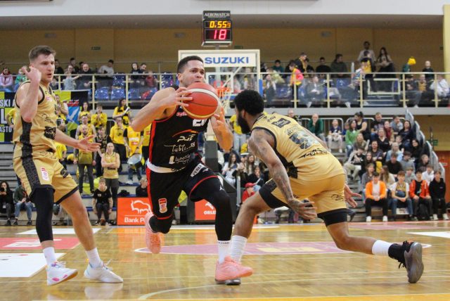 Koszykarze PGE Startu Lublin pokonali mistrzów Polski
