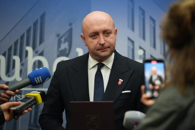 Wicemarszałek kontra jedna z lubelskich redakcji. Piotr Breś mówi o sądzie i 50 tys. złotych zadośćuczynienia