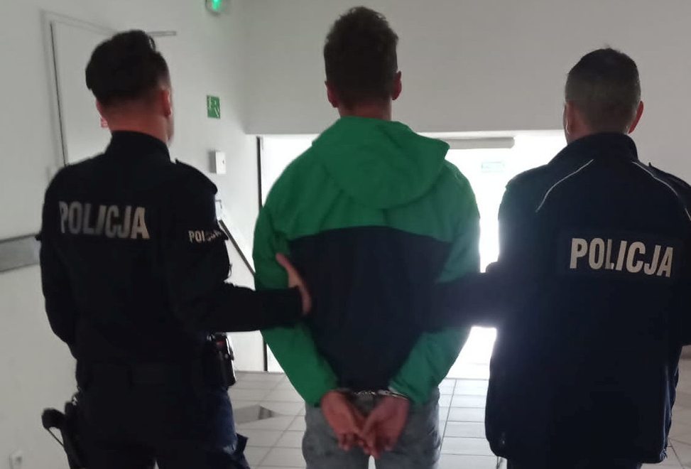 Siedział na pomoście w Okunince i pił piwo. Najbliższe 3 miesiące spędzi w więzieniu (foto)