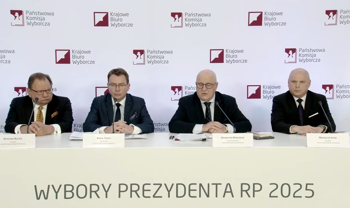 Wybory Prezydenckie 2025. Głosowanie rozpoczęte bez zakłóceń. Pierwsze informacje PKW (wideo)