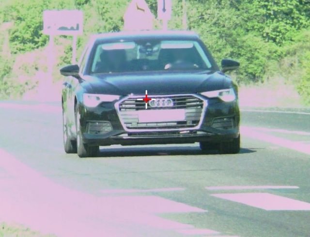 Stracili prawa jazdy za rażące przekroczenie prędkości. Młodzi kierowcy Audi z mandatami (zdjęcia)