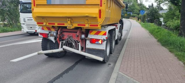 Kolizja trzech pojazdów w Krasnymstawie. Sprawca po alkoholu, wkrótce stanie przed sądem (zdjęcia)