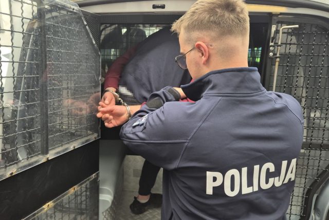 Zatrzymany z mefedronem 28-latek trafił do aresztu. Mógł rozprowadzić setki porcji narkotyku (zdjęcia)