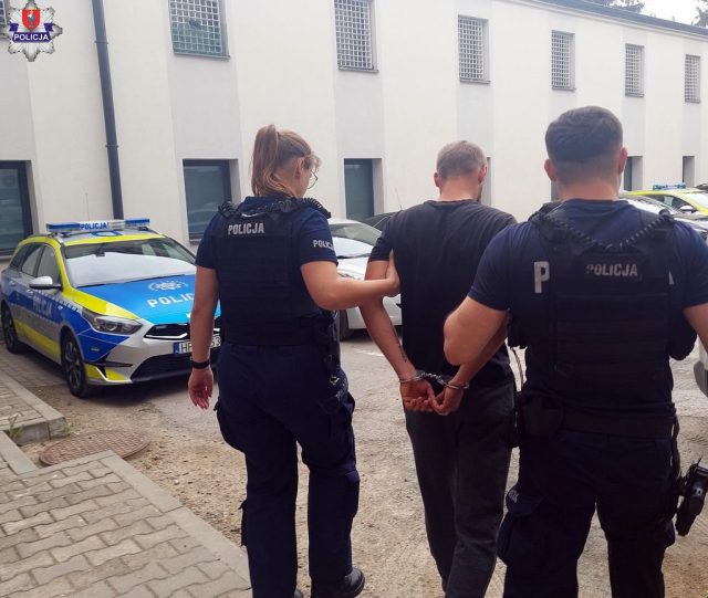 Zarzut usiłowania zabójstwa po brutalnym ataku nożownika w Zamościu (zdjęcia)
