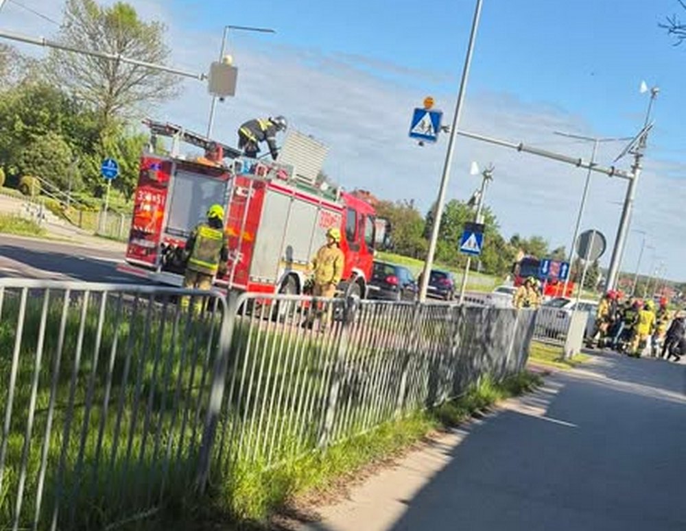 Po zdarzeniu drogowym w Ćmiłowie, utrudnienia w ruchu na trasie Lublin – Biłgoraj