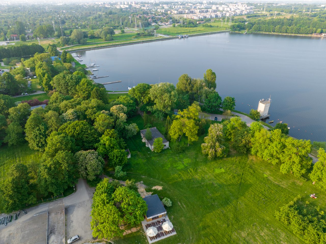 Poseł Michał Moskal krytykuje resort infrastruktury za brak działań w sprawie Zalewu Zemborzyckiego
