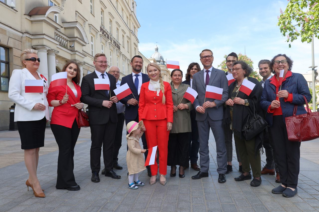 Politycy Koalicji Obywatelskiej świętowali Dzień Flagi na Placu Litewskim w Lublinie (zdjęcia)