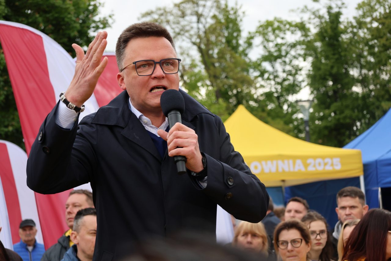 Szymon Hołownia w Lublinie i Nałęczowie: – Wybierzcie człowieka, nie partię! Była kiełbasa wyborcza, pomiar ciśnienia i nauka pierwszej pomocy (zdjęcia, wideo)