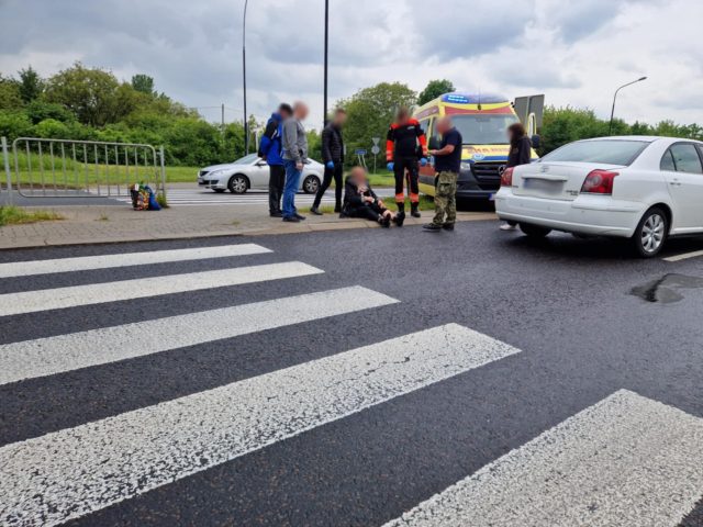 Wjechał w pieszych schodzących z przejścia. Groźny wypadek w Lublinie (zdjęcia)
