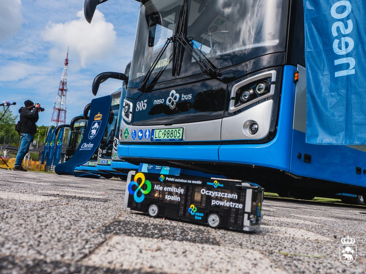 Chełm stawia na transport przyszłości. Prezentacja pierwszych autobusów wodorowych już za nami (zdjęcia)