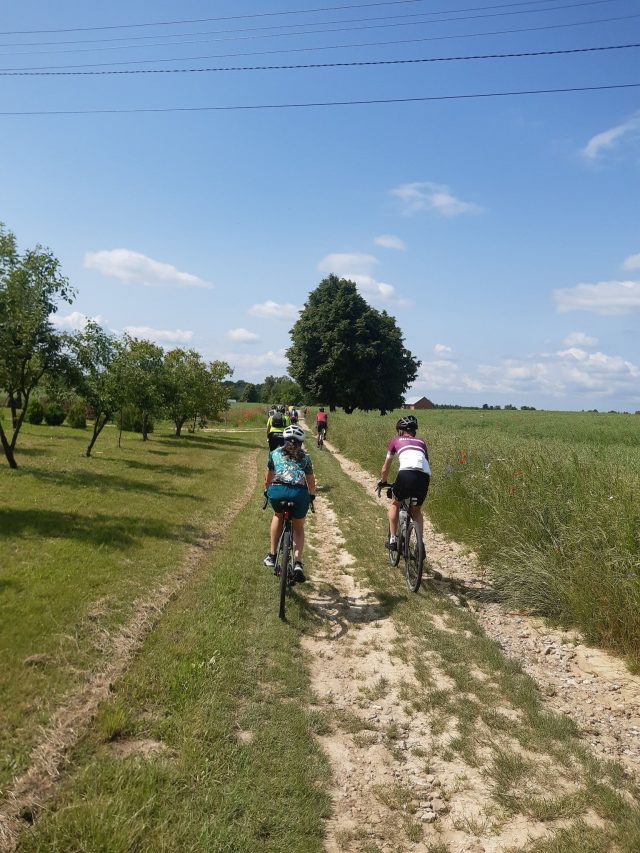 Wytyczenie takiej trasy proste nie było. Rowerzyści wyruszyli z Kazimierza Dolnego promować swoją okolicę (zdjęcia)