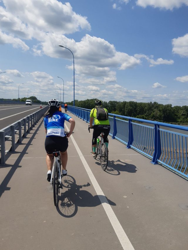 Wytyczenie takiej trasy proste nie było. Rowerzyści wyruszyli z Kazimierza Dolnego promować swoją okolicę (zdjęcia)