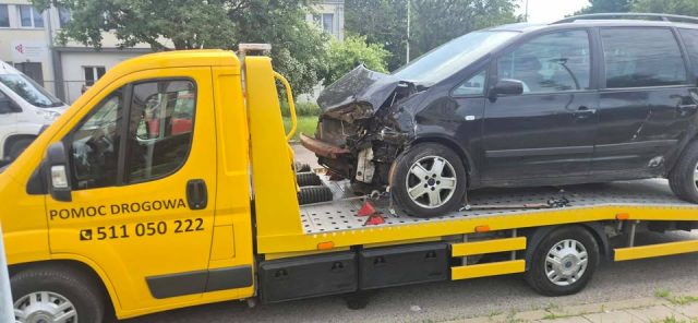 Zderzenie dwóch aut na Związkowej. Kolejne zdarzenie w tym samym miejscu (zdjęcia)