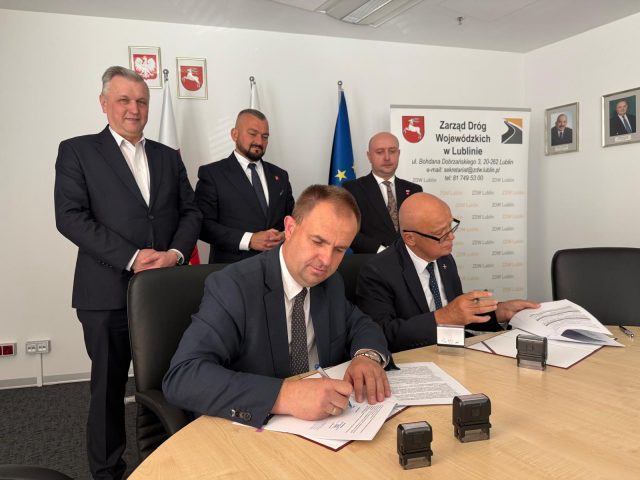Kolejny odcinek drogi wojewódzkiej nr 813 zostanie wyremontowany. Tym razem między Jamami a Ostrowem Lubelskim