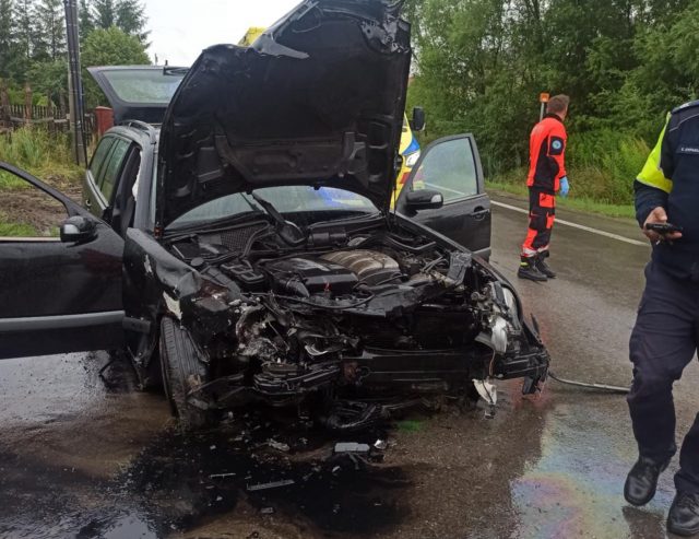 Tragiczny finał zderzenia mercedesa z fiatem. Jedna osoba nie żyje (zdjęcia)