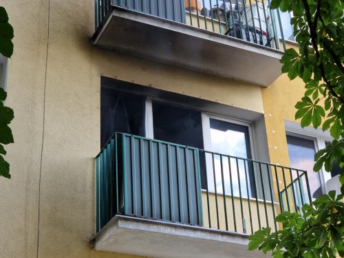 Pożar w bloku w Lublinie. Trwa akcja gaśnicza, są utrudnienia w ruchu (zdjęcia)