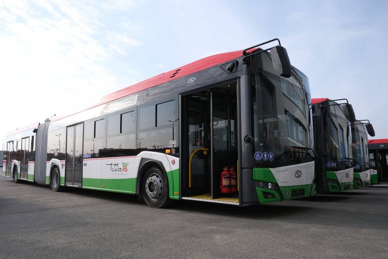 autobus hybrydowy