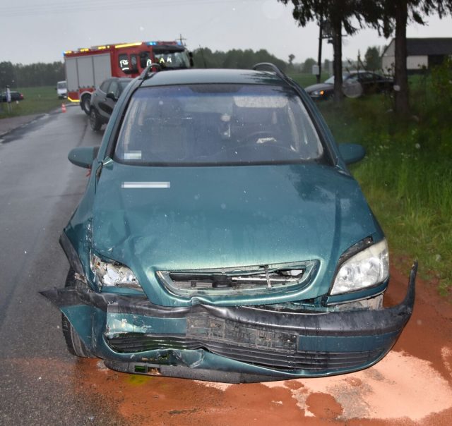 Nie ustąpiła pierwszeństwa i doprowadziła do zderzenia. Dwie pasażerki ranne