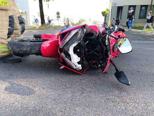 Wypadek motocyklisty w Lublinie. Zaskoczyły go stojące auta
