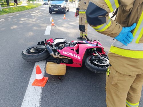 Wypadek motocyklisty w Lublinie. Zaskoczyły go stojące auta