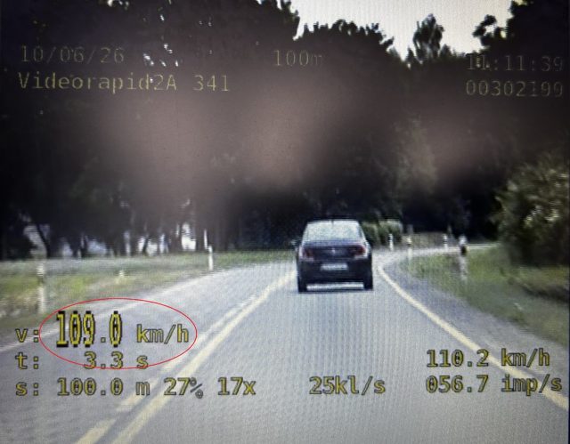 Wkręt zamiast sprawnego pasa bezpieczeństwa. Policjanci ujawnili 57 wykroczeń podczas akcji „Bezpieczny pasażer”