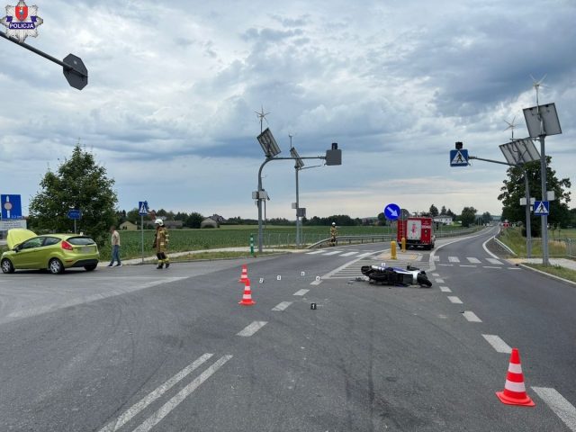 Wypadek na DK17 w Łabuńkach Pierwszych. Kierująca Fordem była po alkoholu