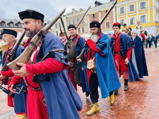 Kozacy i Szwedzi znów w Zamościu. Historyczne widowisko potrwa do niedzieli