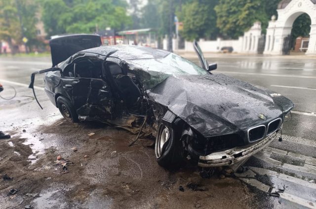 Ratownicy widząc stan opon w BMW łapali się za głowy. Wiadomo już, kto doprowadził do tragicznego wypadku w Lublinie