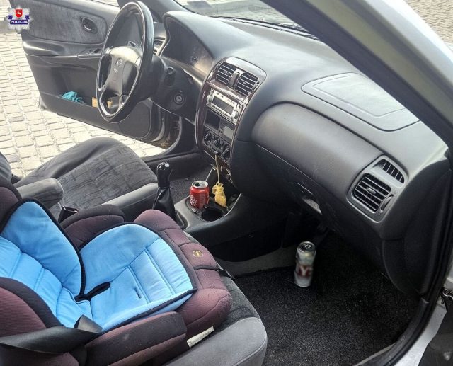 36-latka jechała „wężykiem” z dzieckiem w aucie. Miała ponad 3 promile alkoholu