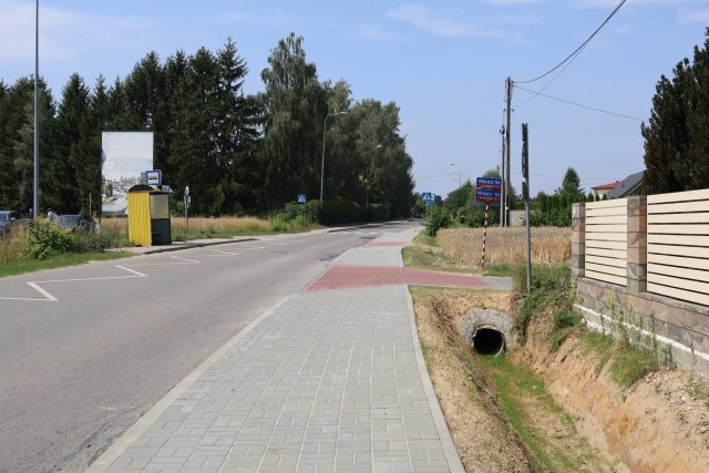 Nowa droga dla pieszych w Motyczu gotowa. Powiat zakończył inwestycję za blisko 229 tys. zł