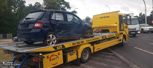 Poranny wypadek na skrzyżowaniu w Lublinie. Kilka osób poszkodowanych