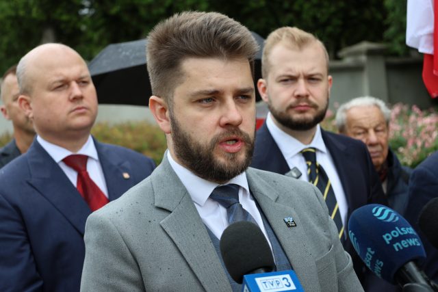 Spór o pamięć Wołynia i partnerstwo ze Lwowem. PiS żąda reakcji prezydenta Lublina