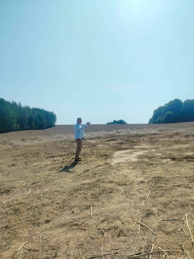 Trwa szacowanie strat po upadku rakiety w Tarnawie-Kolonii. To kluczowy krok do wypłaty odszkodowań dla rolników