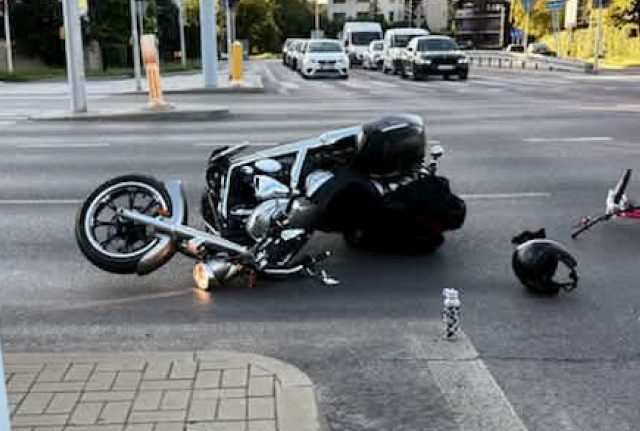 Groźny wypadek w Lublinie, motocyklista wjechał w pieszych. Małe dziecko zostało ranne