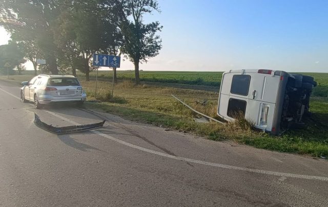Poważny wypadek w Hubinku. Kierowca Volkswagena wymusił pierwszeństwo, cztery osoby w szpitalu