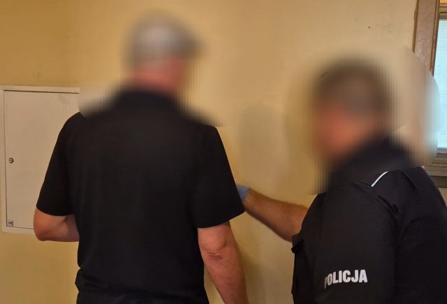 Groził 38-latkowi śmiercią i wymachiwał nożem. 51-latek trafił do aresztu