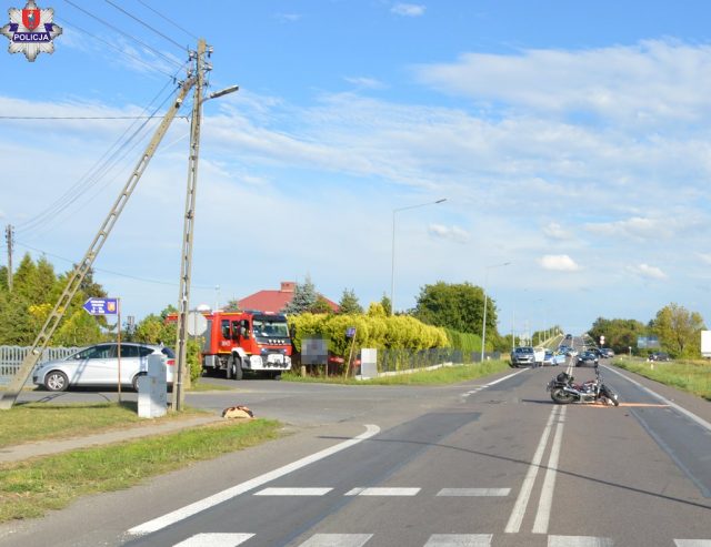 Wypadek na DK 74 w Zawadzie. Motocyklista trafił do szpitala