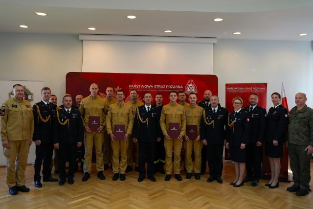 Czterech nowych strażaków złożyło ślubowanie w Zamościu. Przed nimi szkolenie w Bydgoszczy