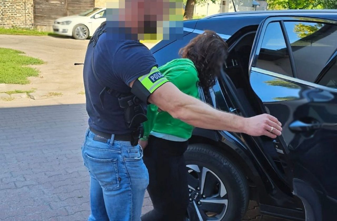 Kradła butelki zebrane przez strażaków na wóz: ma na koncie rozbój i napad