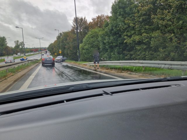 Jedno zdarzenie, chwilę później kolejne. Wszystko na jednym zakręcie w Lublinie