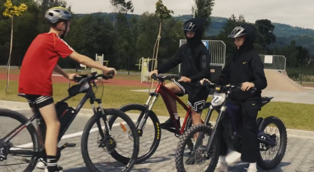 Policja ostrzega: rower elektryczny może być w świetle prawa motorowerem